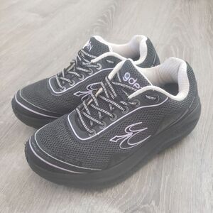 Gdefy Gravity Defyer Mighty Walk Athletic Shoes Women's Sz 6.5 Black TB9024FLP-M